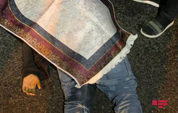 Bakıda maşın gözləri görməyən şəxsi yola keçərkən vuraraq öldürüb - FOTO