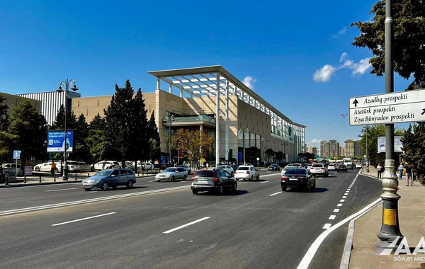 На одном из центральных проспектов Баку завершен ремонт - ВИДЕО