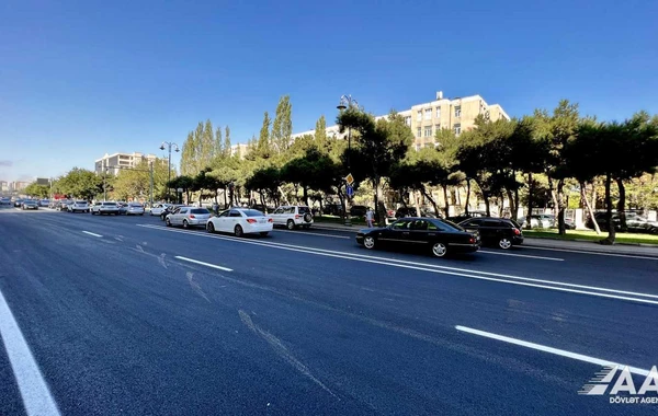 На одном из центральных проспектов Баку завершен ремонт - ВИДЕО