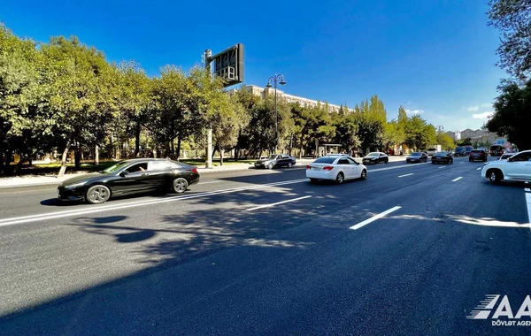 На одном из центральных проспектов Баку завершен ремонт - ВИДЕО