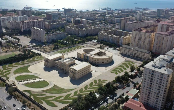 DSX sədri “Dəmir yumruq” abidə kompleksinin açılışını edib - FOTO