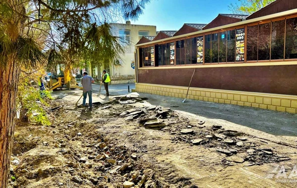 Bakının daha bir küçəsi təmir edilir - FOTO