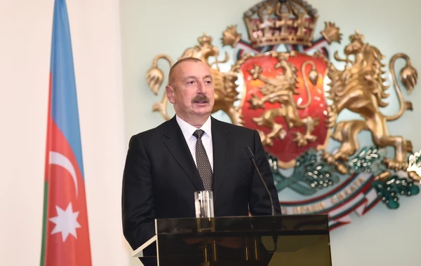 Президенты Азербайджана и Болгарии выступили с заявлениями для печати - ФОТО