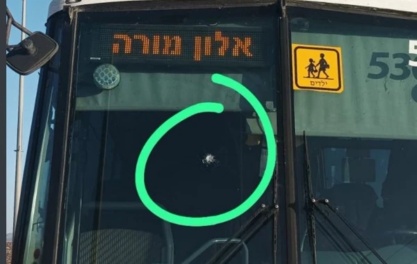 İsraildə naməlum şəxs avtobusa atəş açıb, xəsarət alan var - FOTO