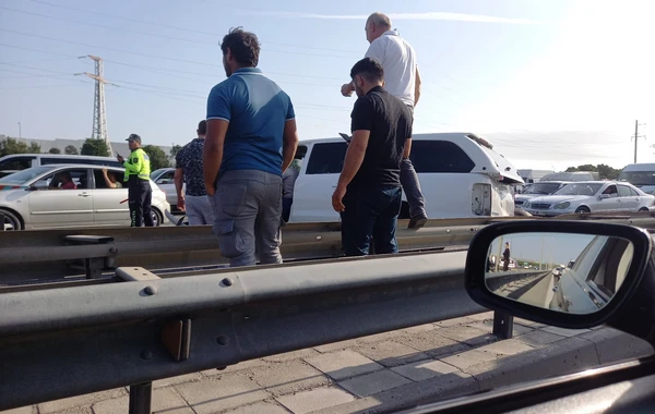 "Aeroport" yolunda ağır qəza: 3 avtomobil toqquşdu - FOTO/VİDEO