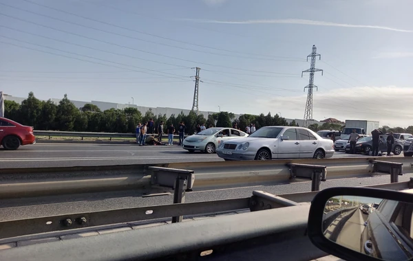 "Aeroport" yolunda ağır qəza: 3 avtomobil toqquşdu - FOTO/VİDEO