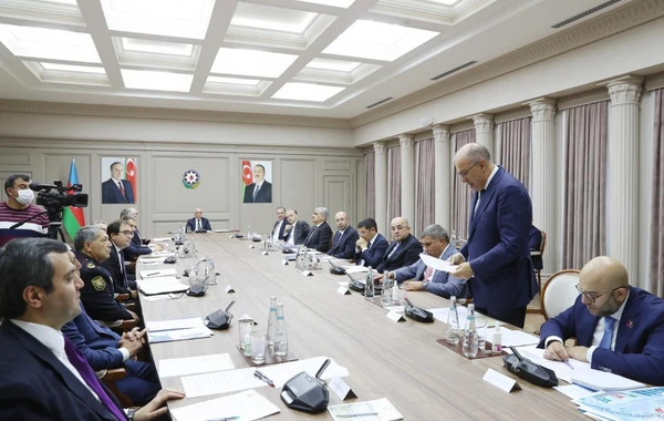 Bakıda nəqliyyat sahəsinin vəziyyətinə həsr olunan müşavirə keçirilib - FOTO