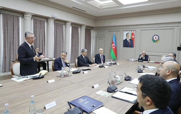 Bakıda nəqliyyat sahəsinin vəziyyətinə həsr olunan müşavirə keçirilib - FOTO