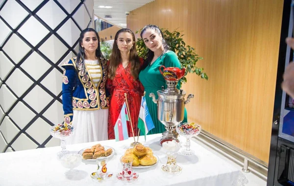Səmərqənddə AZAL-ın ilk reysi eniş edib - FOTO