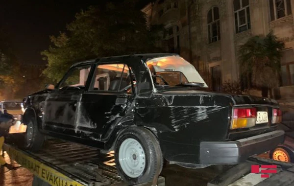 В Баку столкнулись 6 автомобилей, есть пострадавшие - ФОТО