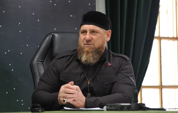 Putin Kadırova general-polkovnik rütbəsi verib