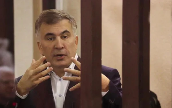 Saakaşvili məhkəmə iclası zamanı huşunu itirib