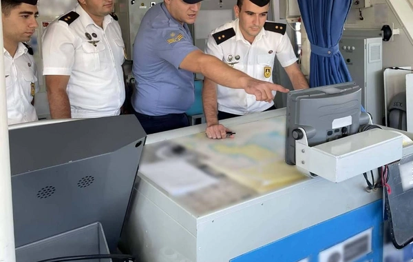 Azərbaycan hərbçiləri Türkiyədə patrul gəmisində təlim keçir - FOTO
