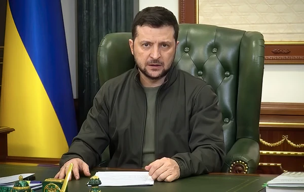 Volodimir Zelenski: "Rusiya bizi İran PUA-ları ilə vurur"