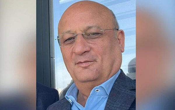 Hamamda məşhur prokurorla tanış olan şəxs onu çılpaq fotoları ilə şantaj edib