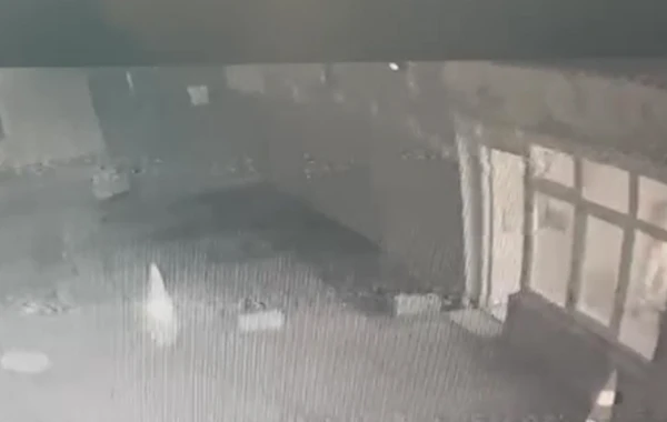 Sumqayıtda oğul atasının mülkünü qəsdlə YANDIRDI - FOTO/VİDEO