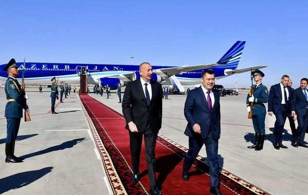 Prezident İlham Əliyev Qırğızıstana dövlət səfərinə gedib - FOTO