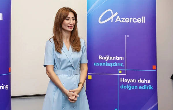 Azercell qalib jurnalistləri mükafatlandırdı