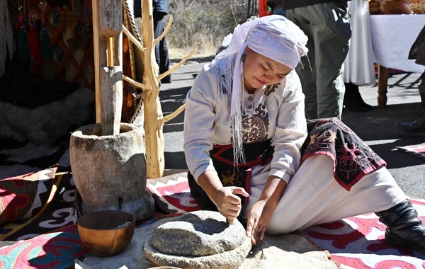 Azərbaycan və Qırğızıstan Prezidentləri Bişkekdə mədəni proqramda iştirak ediblər - FOTO - YENİLƏNİB