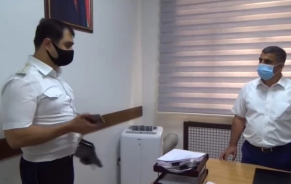 Prokuror İH-nin sabiq şöbə müdirinin əmlaklarının müsadirə olunmasını istəyir - FOTO
