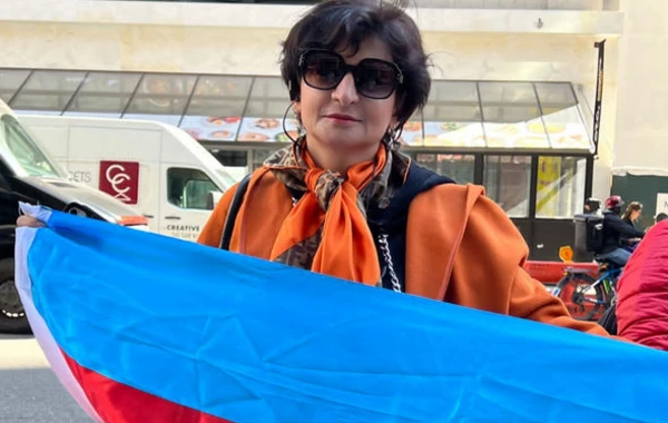 Azərbaycan icması “Human Rights Watch” təşkilatının Nyu-Yorkdakı qərargahı önündə piket keçirib - FOTO