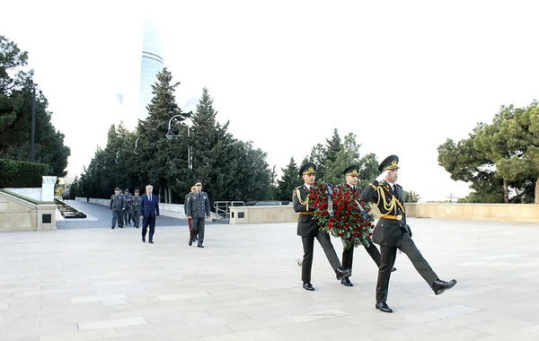 Azərbaycan və Özbəkistan müdafiə nazirlikləri arasında ikitərəfli əməkdaşlıq planı imzalanıb - FOTO
