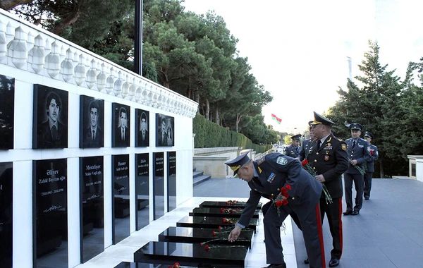 Azərbaycan və Özbəkistan müdafiə nazirlikləri arasında ikitərəfli əməkdaşlıq planı imzalanıb - FOTO