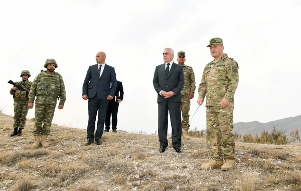 Naxçıvanın strateji yüksəkliklərində müdafiə istehkamları möhkəmləndirilib - FOTO