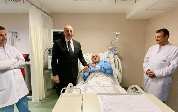 Президент Ильхам Алиев навестил в больнице Бинали Йылдырыма, Шамиля Айрыма и Огузхана Демирчи - ФОТО