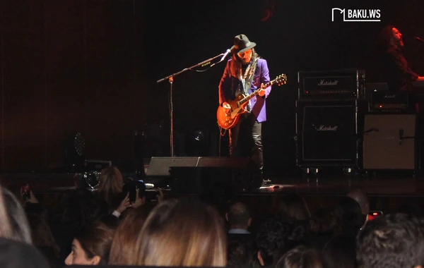 “Mor ve ötesi”nin Bakı konsertindən GÖRÜNTÜLƏR - FOTO