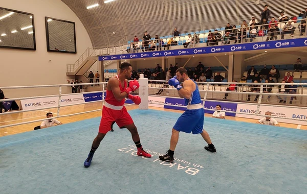 Boks üzrə Azərbaycan çempionatının ilk mükafatçıları bəlli olub - FOTO