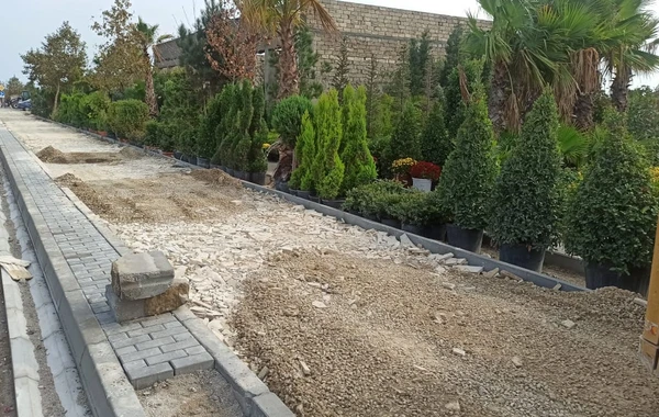 Bakının daha bir avtomobil yolunda velosiped yolu salındı - FOTO
