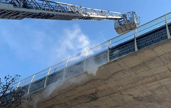 İstanbulun "Haliç" metrosunda yanğın oldu, hərəkət dayandı - FOTO