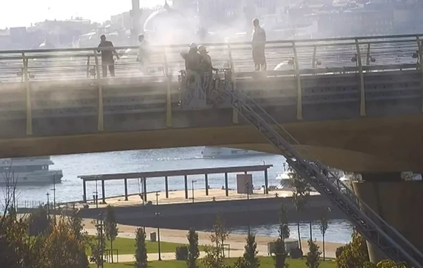 İstanbulun "Haliç" metrosunda yanğın oldu, hərəkət dayandı - FOTO