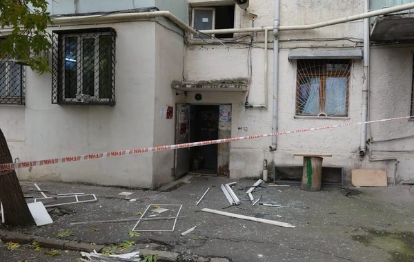 Взрыв в жилом доме в Баку: есть пострадавший - ОБНОВЛЕНО