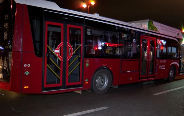 Paytaxtda avtobusun iştirakı ilə 6 avtomobil toqquşub - FOTO/VİDEO