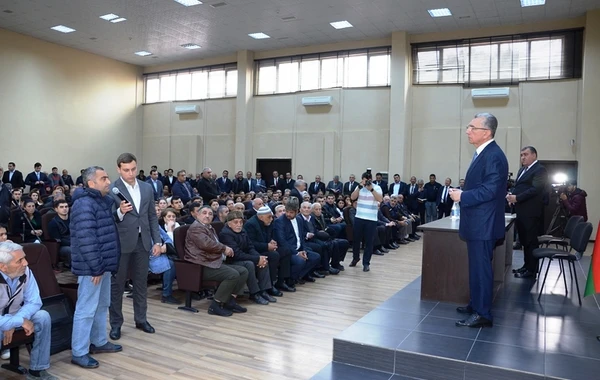 Eldar Əzizov: "Ermənistanda çörək 2,5 AZN, Rusiyada 2 AZN-dirsə, Azərbaycanda bu 1 manat 10 qəpikdir" - FOTO