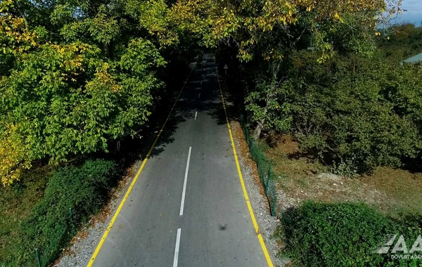Qəbələdə 10 yaşayış məntəqəsini əhatə edən yollar yenidən qurulub - VİDEO/FOTO