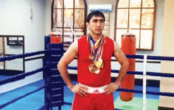 “Emin 444”ə görə dünya çempionunu öldürən şəxsə hökm oxundu - FOTO