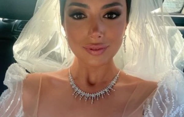 İTV-nin aparıcısının TOYUNDAN GÖRÜNTÜLƏR - FOTO/ VİDEO