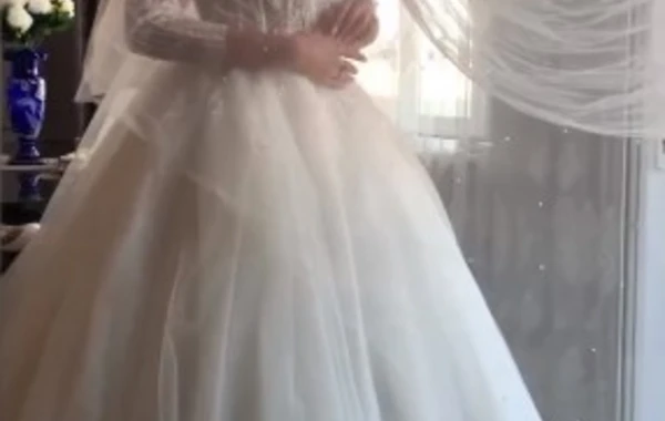 İTV-nin aparıcısının TOYUNDAN GÖRÜNTÜLƏR - FOTO/ VİDEO