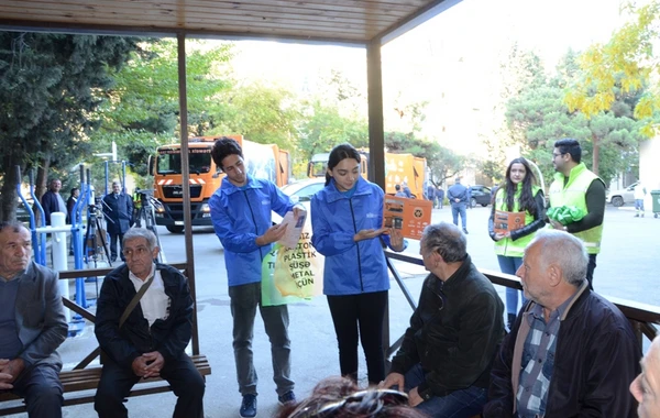 Xətai rayonunda konteyner meydançası yaradılıb - FOTO