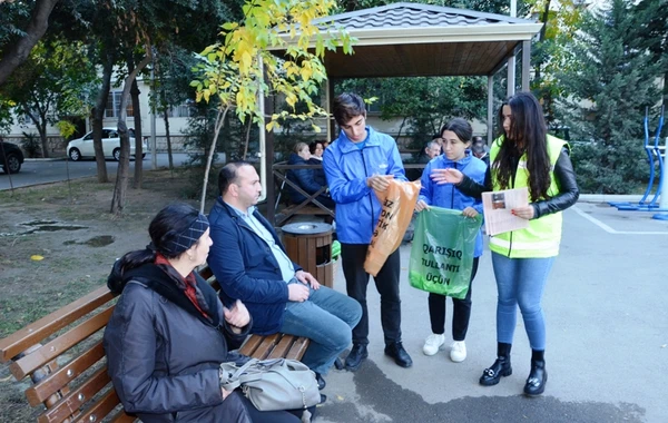 Xətai rayonunda konteyner meydançası yaradılıb - FOTO