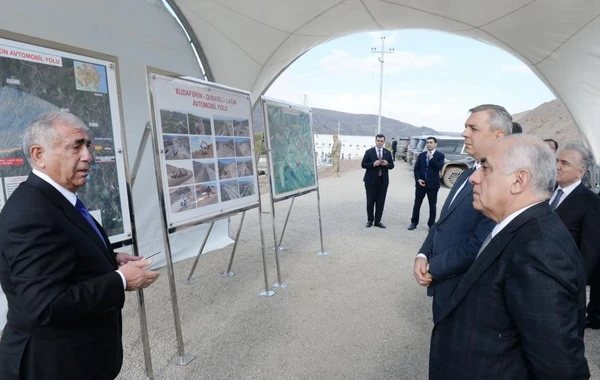 Baş nazir və Prezident Administrasiyasının rəhbəri Şərqi Zəngəzura səfər edib - FOTO