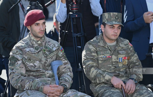 Müharibə əlillərinə daha 20 avtomobil təqdim olunub - FOTO