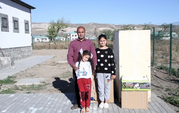 Ağalı kəndinin daha 6 sakini işlə təmin edilib - FOTO