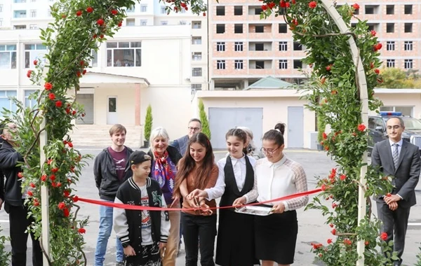 Leyla Əliyevanın iştirakı ilə növbəti abadlaşdırılmış həyətin açılışı olub - FOTO