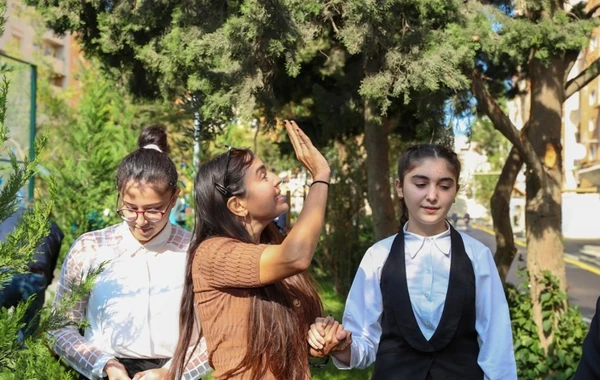 Leyla Əliyevanın iştirakı ilə növbəti abadlaşdırılmış həyətin açılışı olub - FOTO