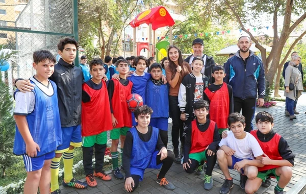Leyla Əliyevanın iştirakı ilə növbəti abadlaşdırılmış həyətin açılışı olub - FOTO
