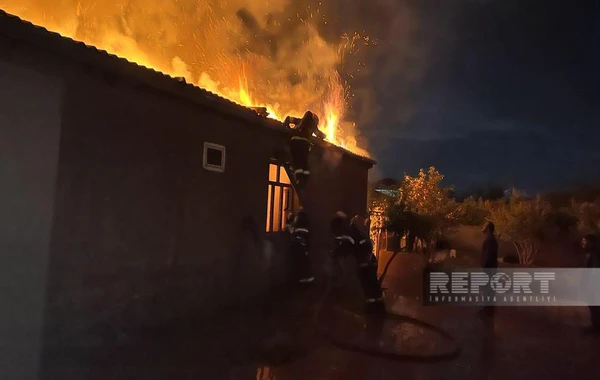 Xətai rayonunda evdə baş vermiş yanğın söndürülüb - YENİLƏNİB - FOTO/VİDEO